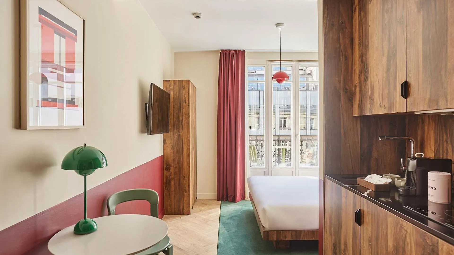 Numa Champs-elysees Aparthotel Paris