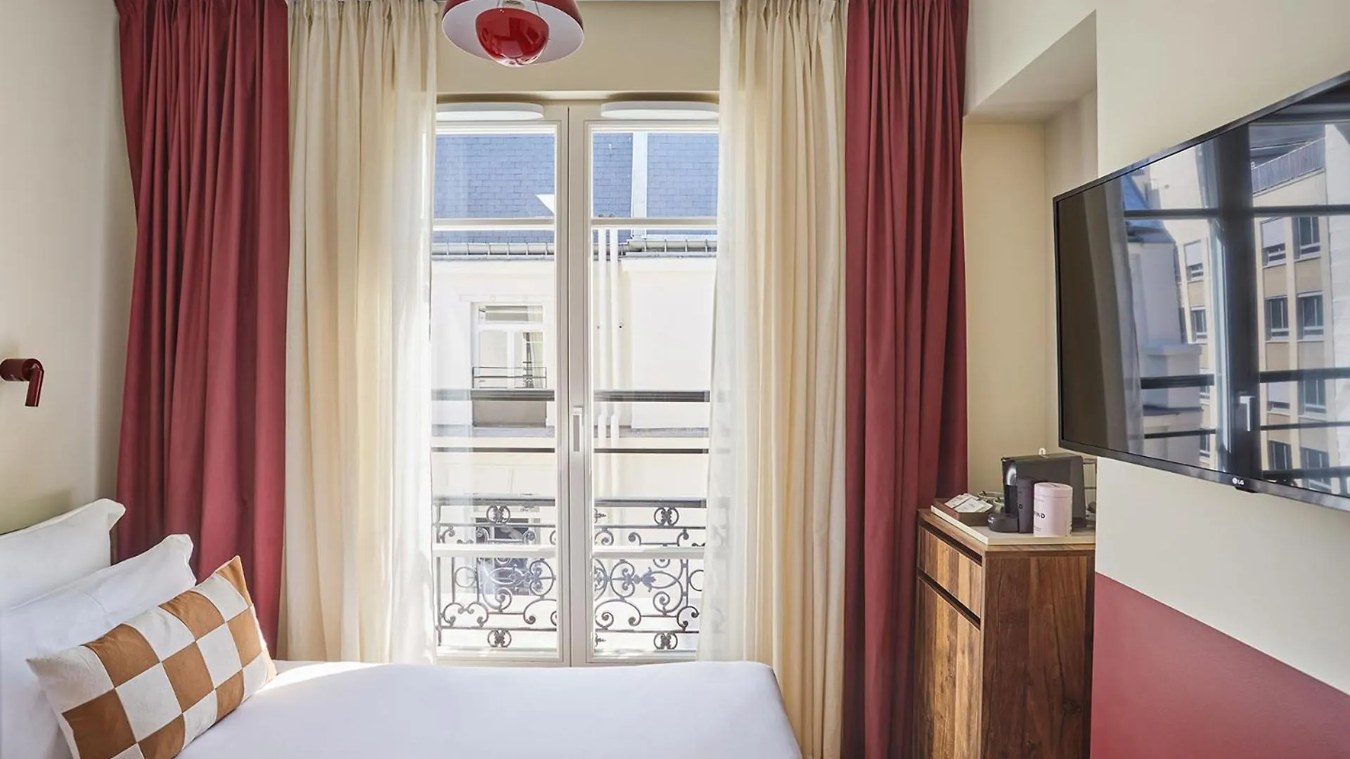 Aparthotel Numa Champs-elysees 4*